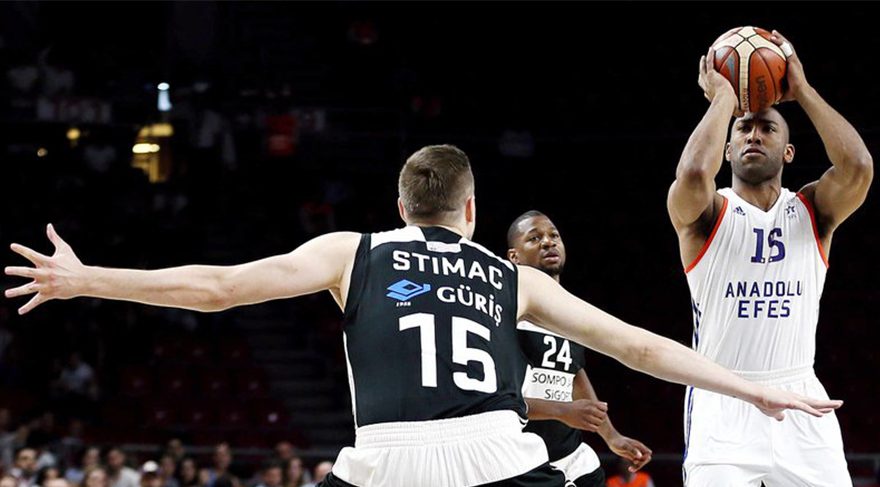 Anadolu Efes'in Rotası Stimac