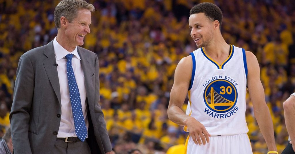 Steve Kerr: "Stephen Curry, tarihin en iyi hücumcusu"