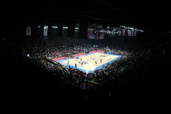 Bize Efes'i Geri Verin