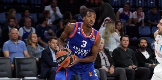 Efes, Calathes’e Direnemedi THY Euroleague