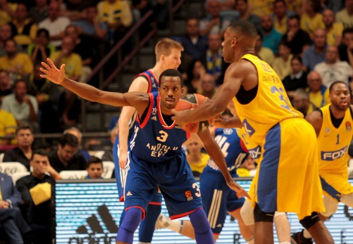 Efes'ten Enfes Galibiyet Anadolu Efes deplasmanda kazandı
