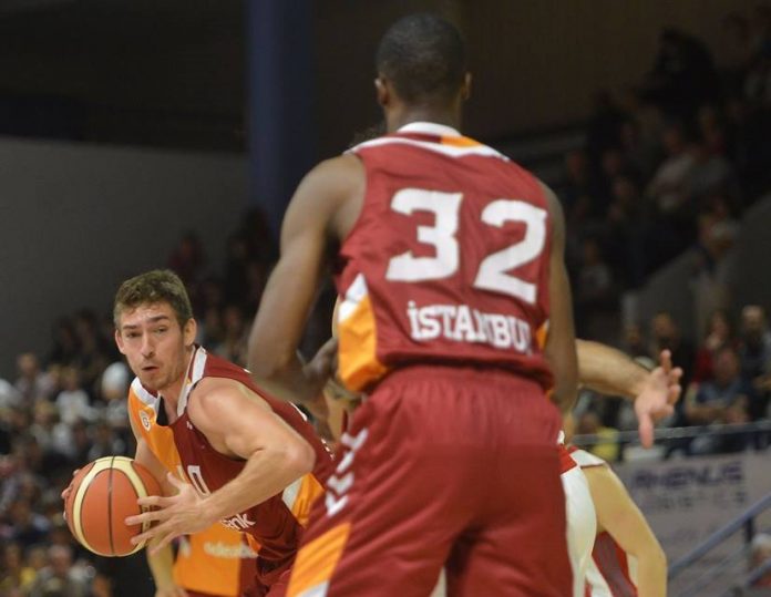 Galatasaray Odeabank'ta Yaprak Dökümü T.J. Cline
