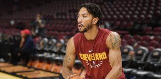 Derrick Rose Suskunluğunu Bozdu! NBA