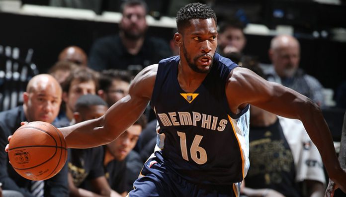 Toney Douglas Anadolu Efes’te Anadolu Efes