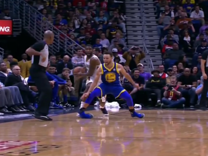 stephen-curry-sakatlandi-ve-oyunu-terk-etti Stephen Curry Sakatlandı ve Oyunu Terk Etti