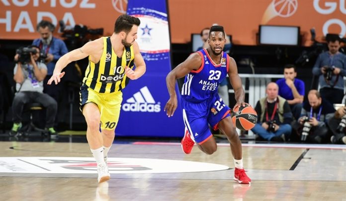 ergin-ataman-evrgin-ataman-evinde-obrodovici-gecemedi Ergin Ataman Evinde Obradovic'i Geçemedi