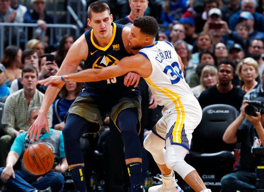 Denver Sahasında Golden State'i Devirdi