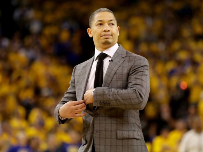 Tyronn Lue Playofflarda 10 adamlık rotasyon kullanacağım. Cleveland Cavaliers