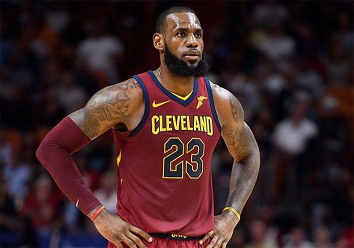 Sahne Yine LeBron'un ! NBA