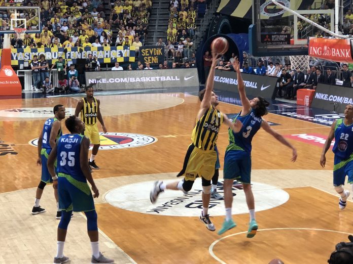 Fenerbahce-Yine-Sampiyon Fenerbahçe Yine Şampiyon: 4-1