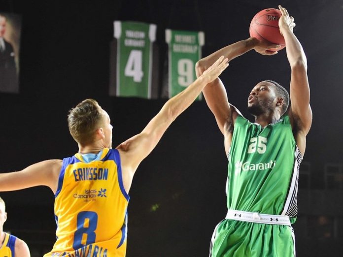 DAÇKA'da Yaprak Dökümü Jajuan Johnson