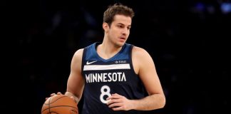 Profesör, Sacramento Kings ile Anlaştı Sacramento Kings