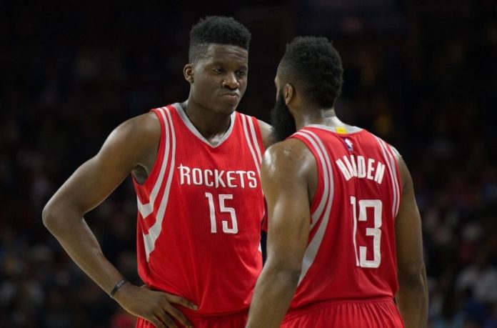 Rockets-Capela Görüşmeleri İyiye Gitmiyor Houston Rockets