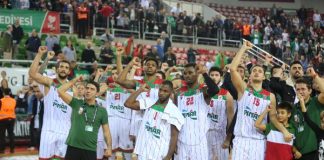 Karşıyaka, Evinde Sakarya Engelini Rahat Geçti BSL