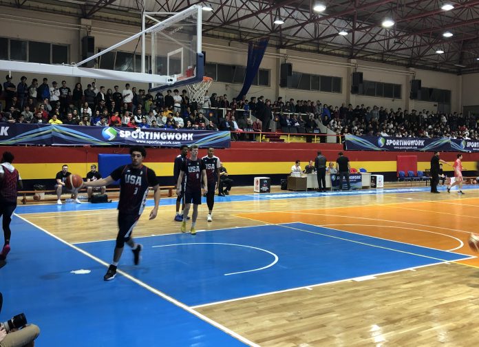 ball-turkiyede-bu-kadar-tanindigimi-bilmiyordum Ball: Türkiye'de Bu Kadar Tanındığımız Bilmiyordum