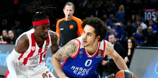 Efes Play-Off Yolunda Avantajlı
