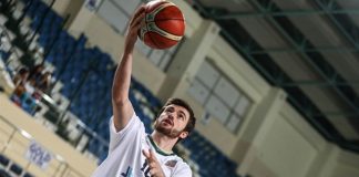 “Milli takımda oynamak, o formayı terletmek istiyorum” Burak Eşlik