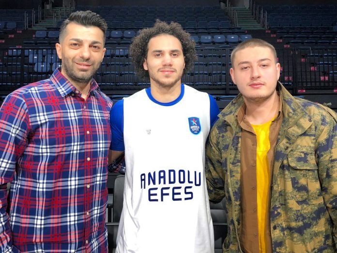 larkin-o-ani-asla-unutmayacagim Larkin: O Anı Asla Unutmayacağım