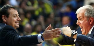 Anadolu Efes ve Fenerbahçe Şampiyonluk İçin Sahada Anadolu Efes ve Fenerbahçe Şampiyonluk İçin Sahada