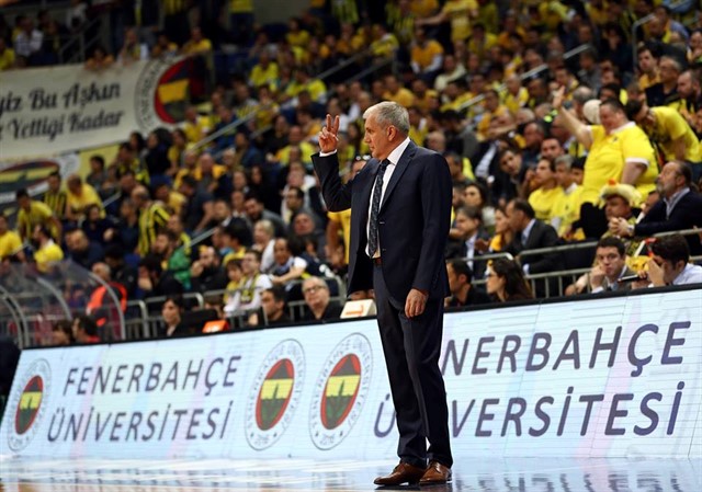 Fenerbahçe Taraftarı Anadolu Efes Maçında Salonda Olacak