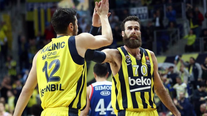 Fenerbahçe Yıldız Oyuncusuyla Sözleşme Uzatıyor