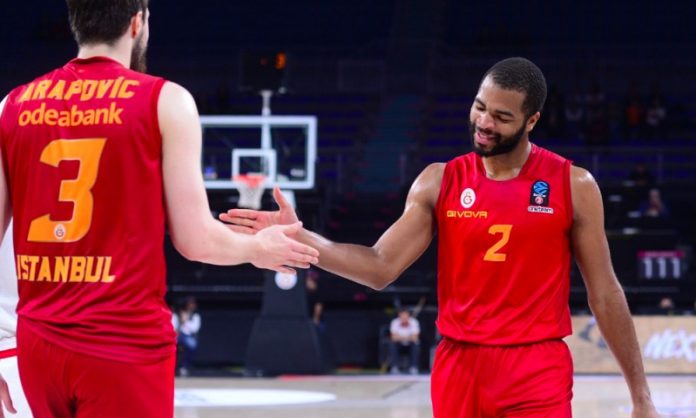 Galatasaray'da Harrison Bilmecesi Çözülüyor Galatasaray'da Harrison Bilmecesi Çözülüyor