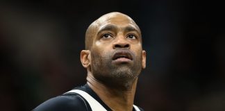 Vince Carter Takım Arıyor Vince Carter Toronto'ya Dönme İhtimalini Değerlendirdi!