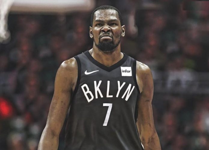 Kevin Durant NBA'in En iyi Savunmacısını Açıkladı