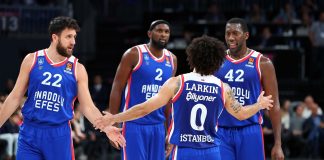 Efes Evinde Çok Farklı: Anadolu Efes 76-60 Real Madrid