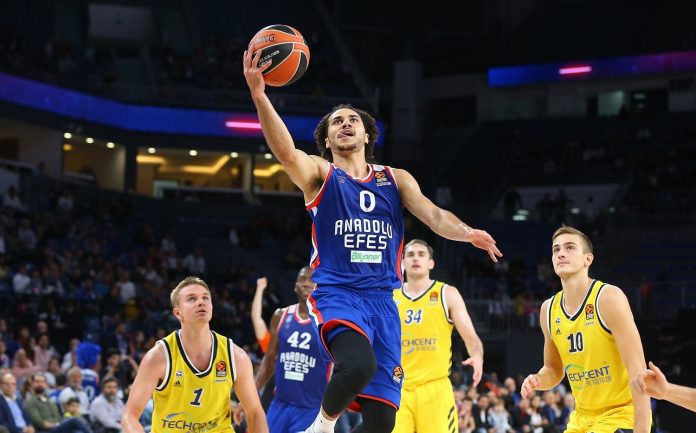 shane-larkin-anadolu-efes-istanbul-eb19
