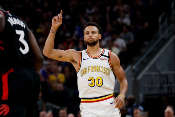 Sef-Sahalara-Geri-Dondu-Stephen-Curry-Incelemesi