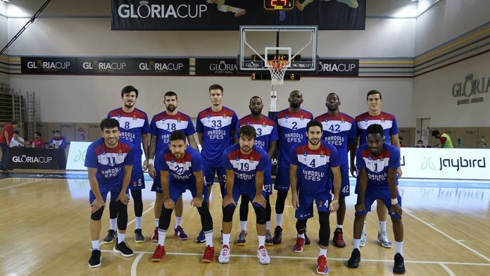 anadolu-efes-gloria-cup-ı-kayıpsız-tamamladı