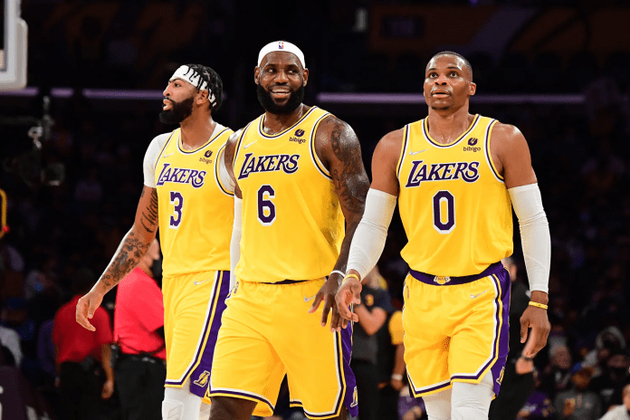 2022-model-los-angeles-lakers-ihtiyar-heyeti