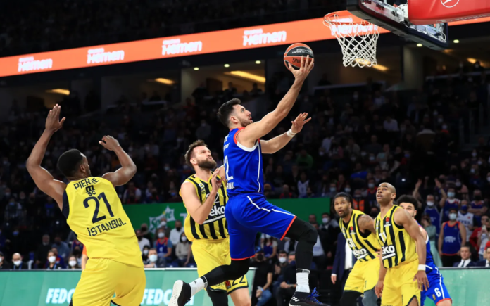 derbide-gulen-taraf-anadolu-efes-anadolu-efes-fenerbahce-beko