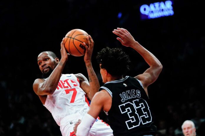 Brooklyn Evinde Popovich ve Ogrencilerine Acimadi 103 - 139