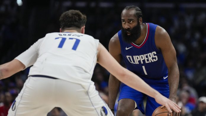 Mavericks_Clippers_Basketball_24112807207495-1-scaled-e1713744680392