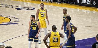 Warriors, Los Angeles’ta Lakers’a Üçlük Yağdırdı Warriors, Los Angeles'ta Lakers'a Üçlük Yağdırdı