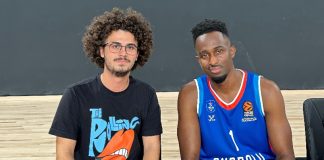 Beaubois: “Larkin Sağlıklı Olduğu Sürece MVP Adayıdır.” (Özel) Beaubois: "Larkin Sağlıklı Olduğu Sürece MVP Adayıdır."