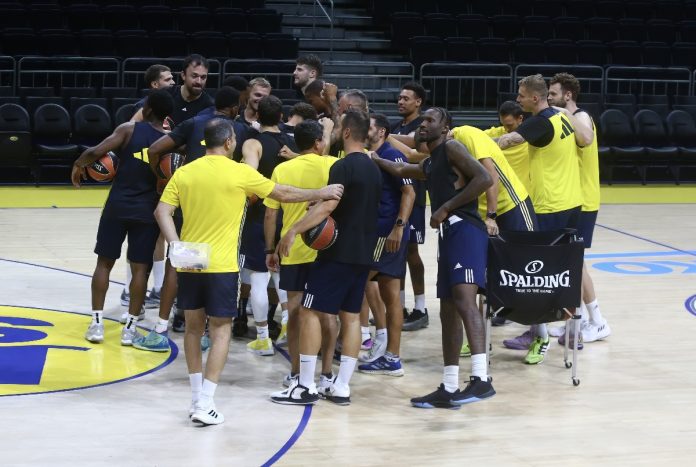 Fenerbahçe Beko 2024-2025 Sezonu Analizi Fenerbahçe Beko 2024-2025 Sezonu Analizi