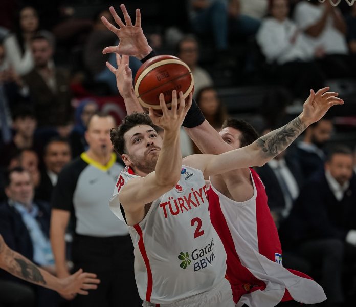 12-dev-adam-macaristan-onunde-galip/ 12-dev-adam-macaristan-onunde-galip/