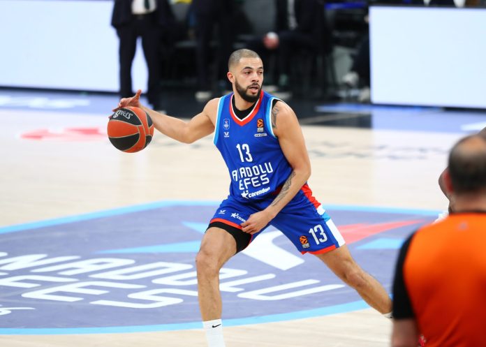 Anadolu Efes, Doğrudan Playoff'ta! Anadolu Efes, Doğrudan Playoff'ta!