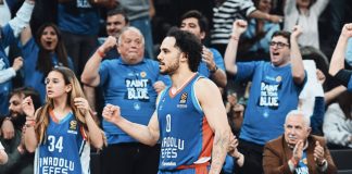Anadolu Efes Seriyi Atina’ya Taşıdı