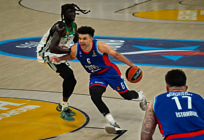 anadolu-efes-son-nefeste-yikildi