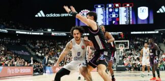 PARİS’TE EFES İMZASI! 80-90