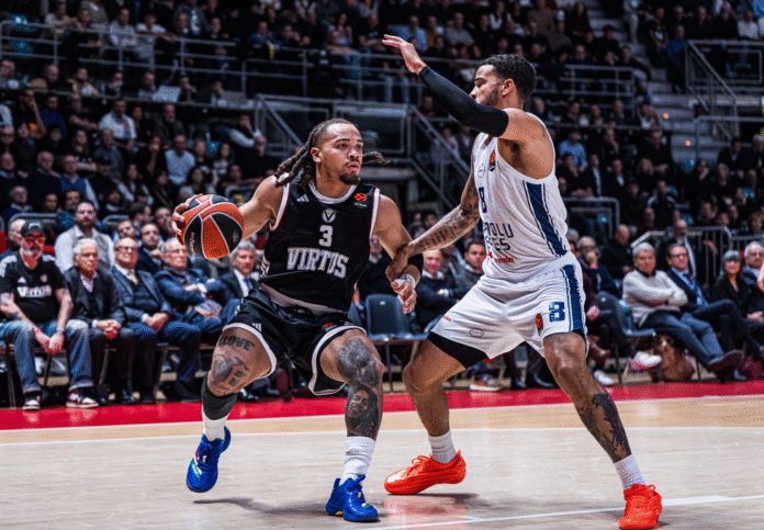 ucluk-firtinasi-virtus-bologna-9989-anadolu-efes