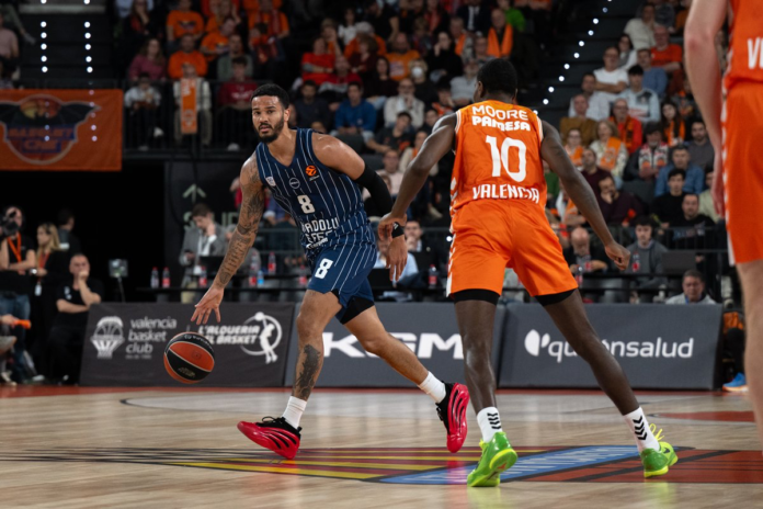 anadolu-efes-icin-bir-gecede-iki-hikaye-yenilgi-ve-donus-94-82