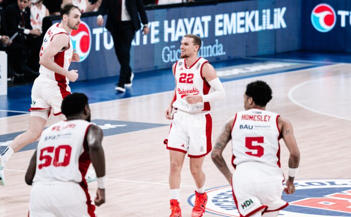 bahcesehirden-telekoma-karsi-inanilmaz-geri-donus-82-73 Bahçeşehir'den Telekom'a İnanılmaz Geri Dönüş: 82-73