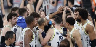 Fenerbahçe Beko, Beşiktaş Gain’i mağlup ederek seride öne geçti!