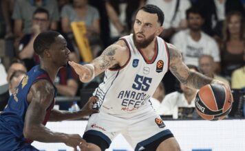 Palau’da Ses Yükseldi, Efes’in Hücumu Sustu! (Barcelona 89-82 Anadolu Efes)